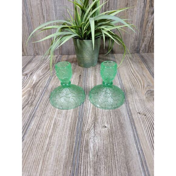 2 Vintage Green Imperial Crackle Candleholders, Uranium Glass - Picture 1 of 6